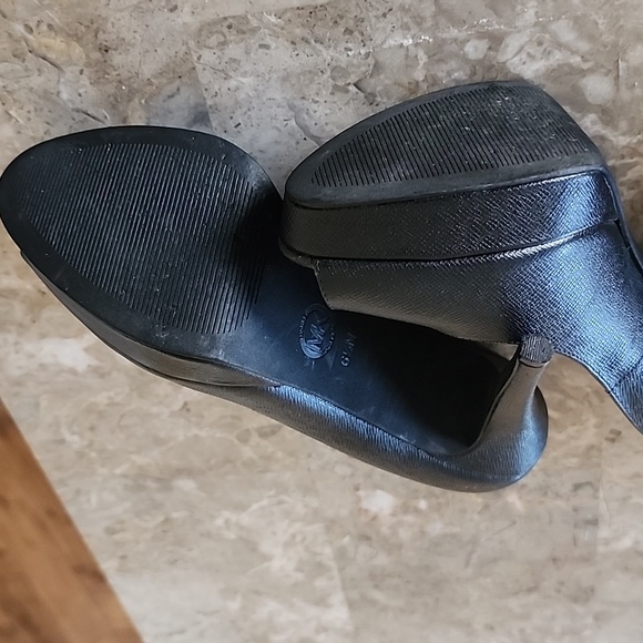Michael Kors black heels - Picture 7 of 8